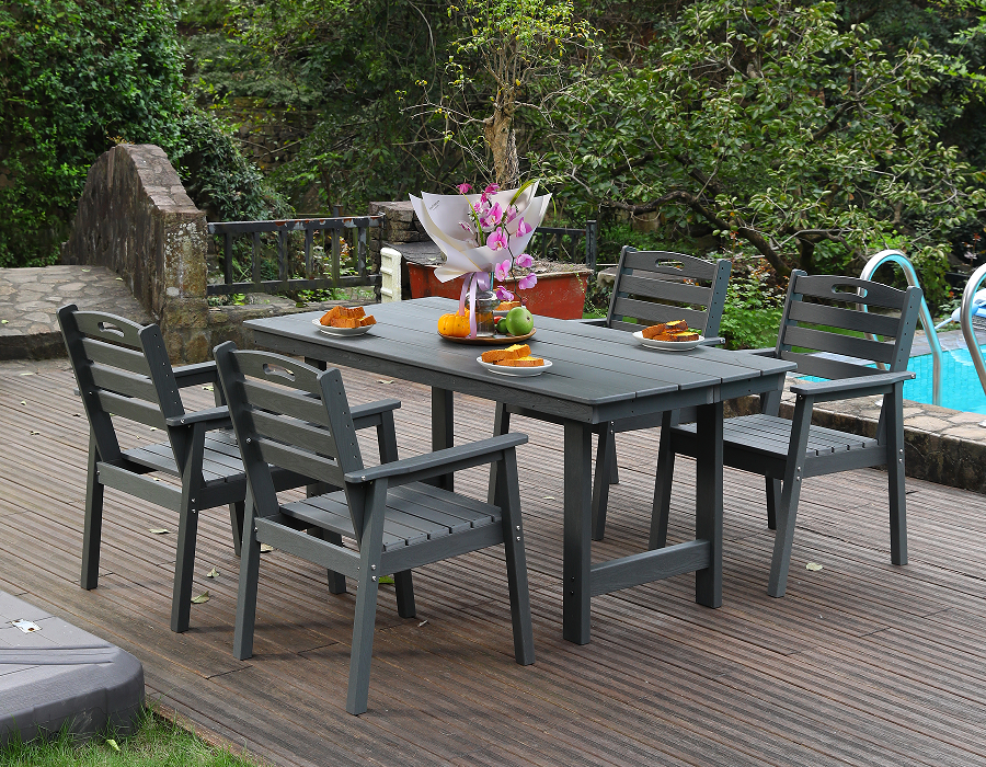 Grijze HDPE 4-delige buiteneetset met horizontale rugleuning